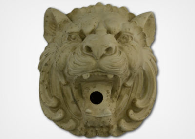 Lion-Travertine